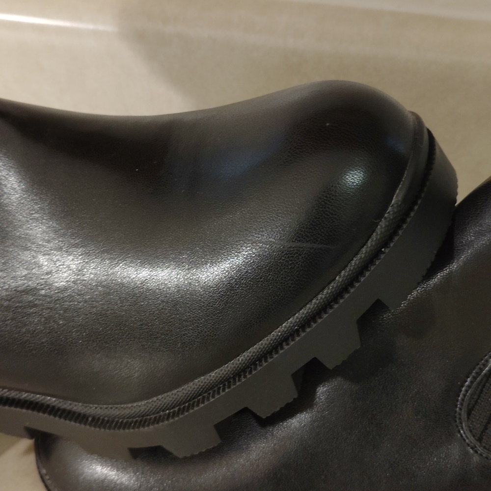 NWOT**Black Ankle Boots - Picture 8 of 9